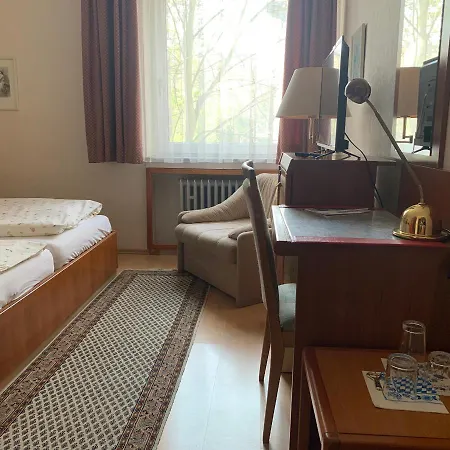 Stadthalle Hotel