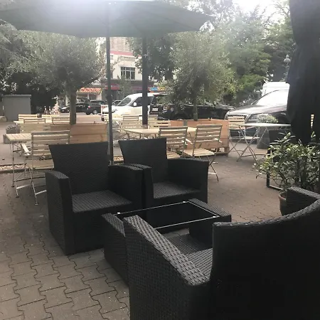 Hotel Stadthalle 3*